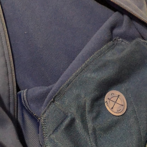 Nike ThermaFit Florida Gators Zip up Sweatshirt - Picture 6 of 6